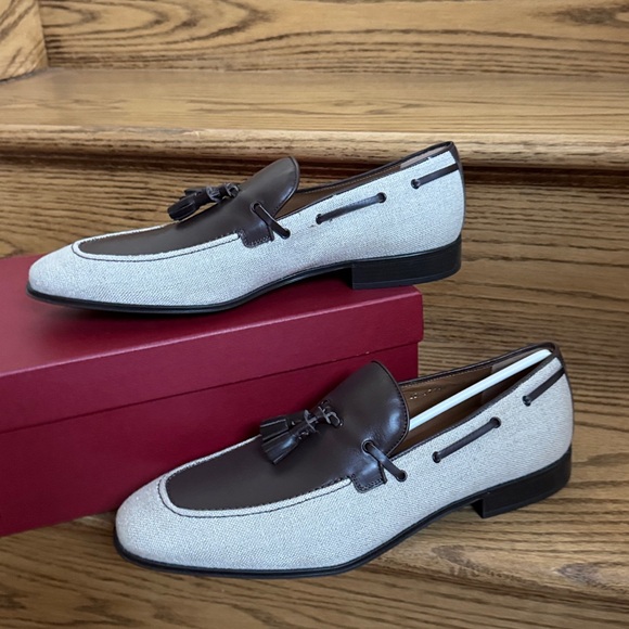 NIB Salvatore Ferragamo Faggio 4 Men's Brown and Linen Loafers - Picture 4 of 10